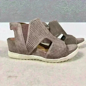 SOFFT Shandi Platform Wedge Leather Sandal Ankle Zip Lilac Purple Women Size 6